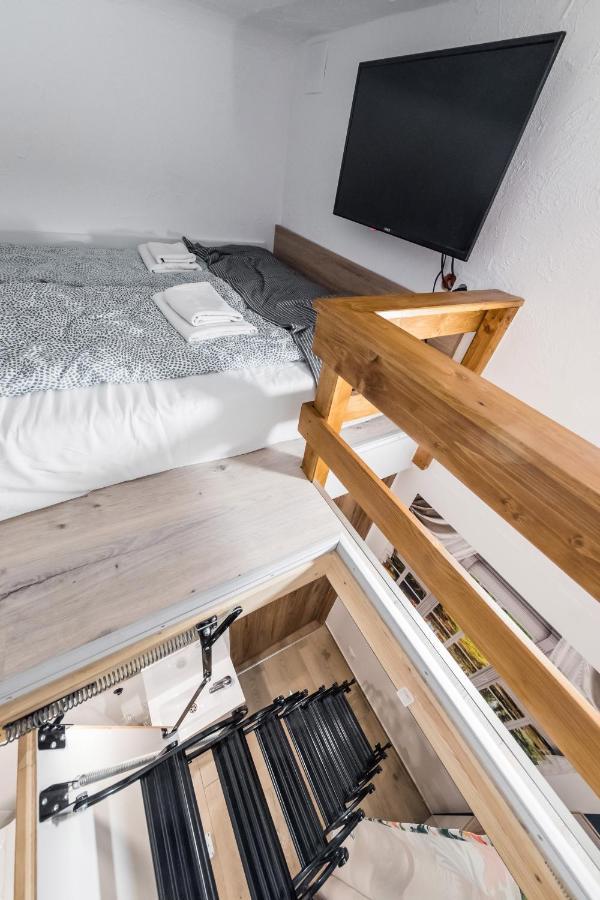 Micro Apartments 2,5 Qm - Najmniejsze Apartamenty Swiata 2,5 Mkw Краков Экстерьер фото